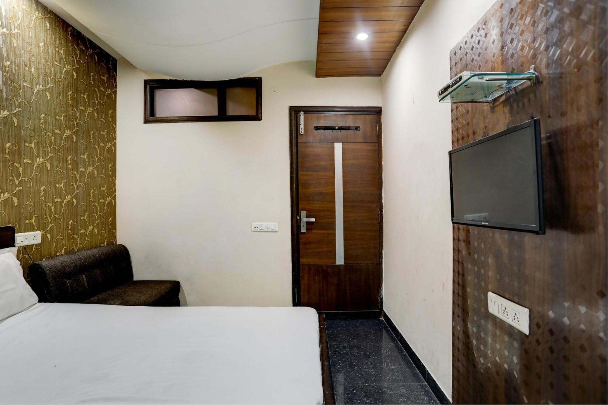 Hotel O Hcn Λουντιάνα Εξωτερικό φωτογραφία