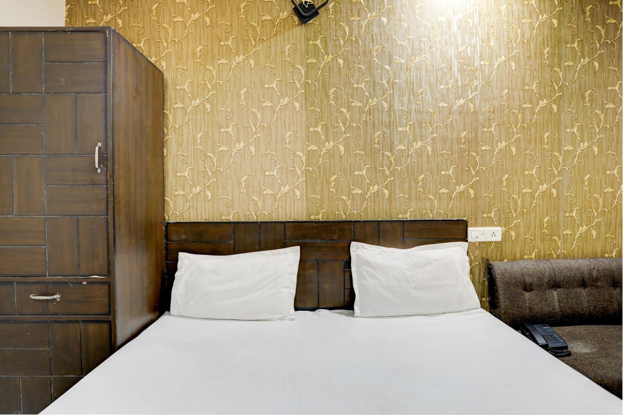 Hotel O Hcn Λουντιάνα Εξωτερικό φωτογραφία